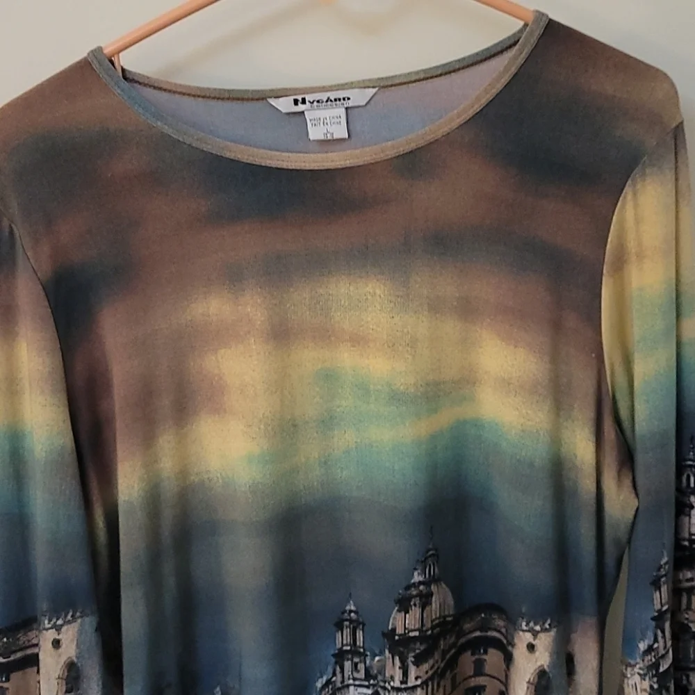 PETER NYGARD Ombre Graphic European Panorama Architecture Cityscape Blouse - Picture 3 of 10